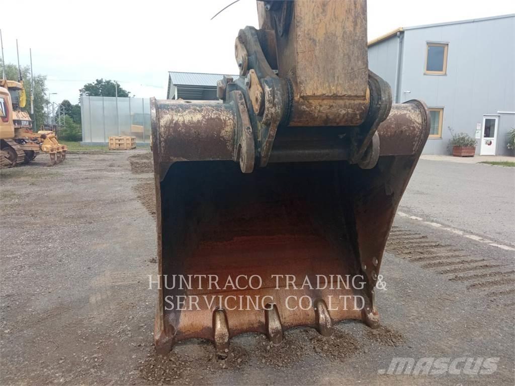 CAT 326-07 Telakaivukoneet