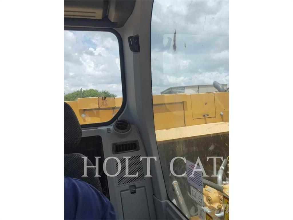 CAT 326 LRF Telakaivukoneet