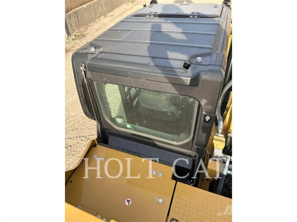 CAT 326 TC Telakaivukoneet
