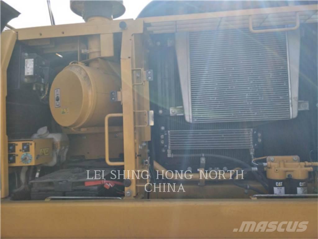 CAT 326D2L Telakaivukoneet