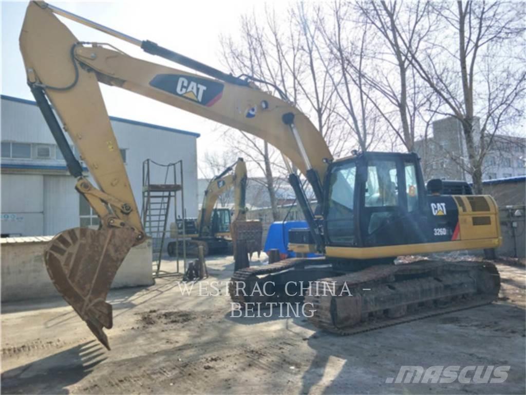 CAT 326D2L Telakaivukoneet