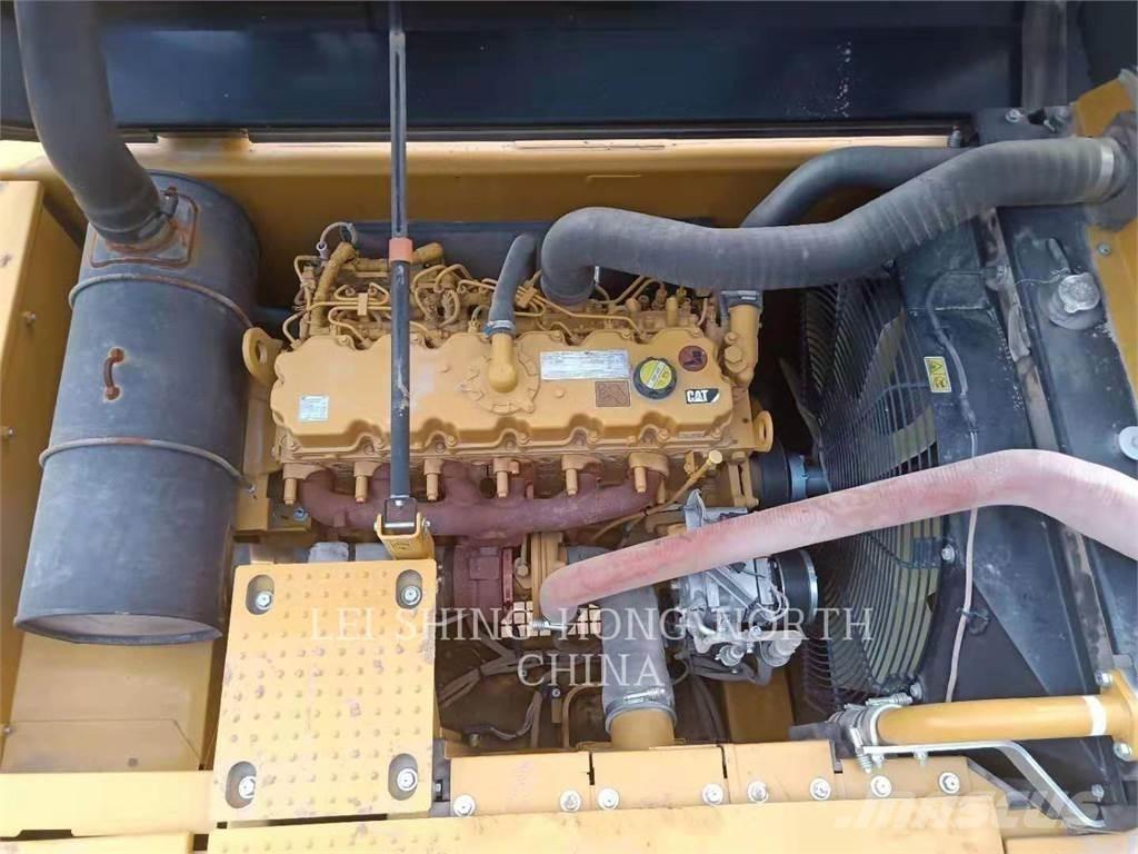 CAT 326D2L Telakaivukoneet