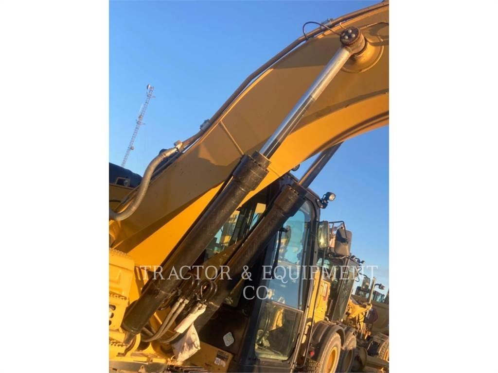 CAT 326F L Telakaivukoneet