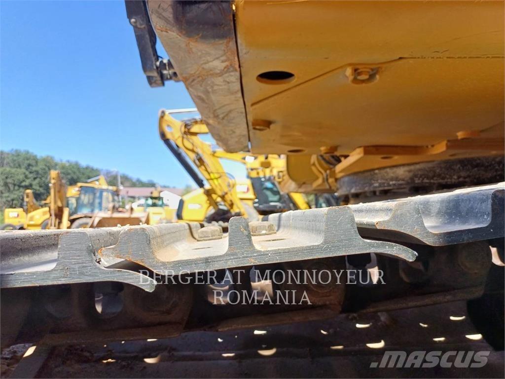 CAT 326FL Telakaivukoneet