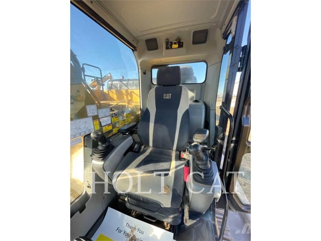 CAT 326FL TC Telakaivukoneet