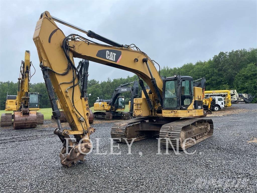 CAT 328DLCR Telakaivukoneet