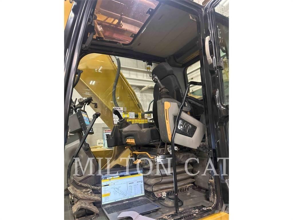 CAT 330 Telakaivukoneet