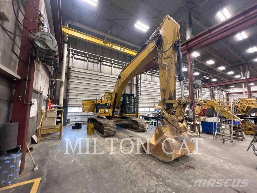 CAT 330 Telakaivukoneet