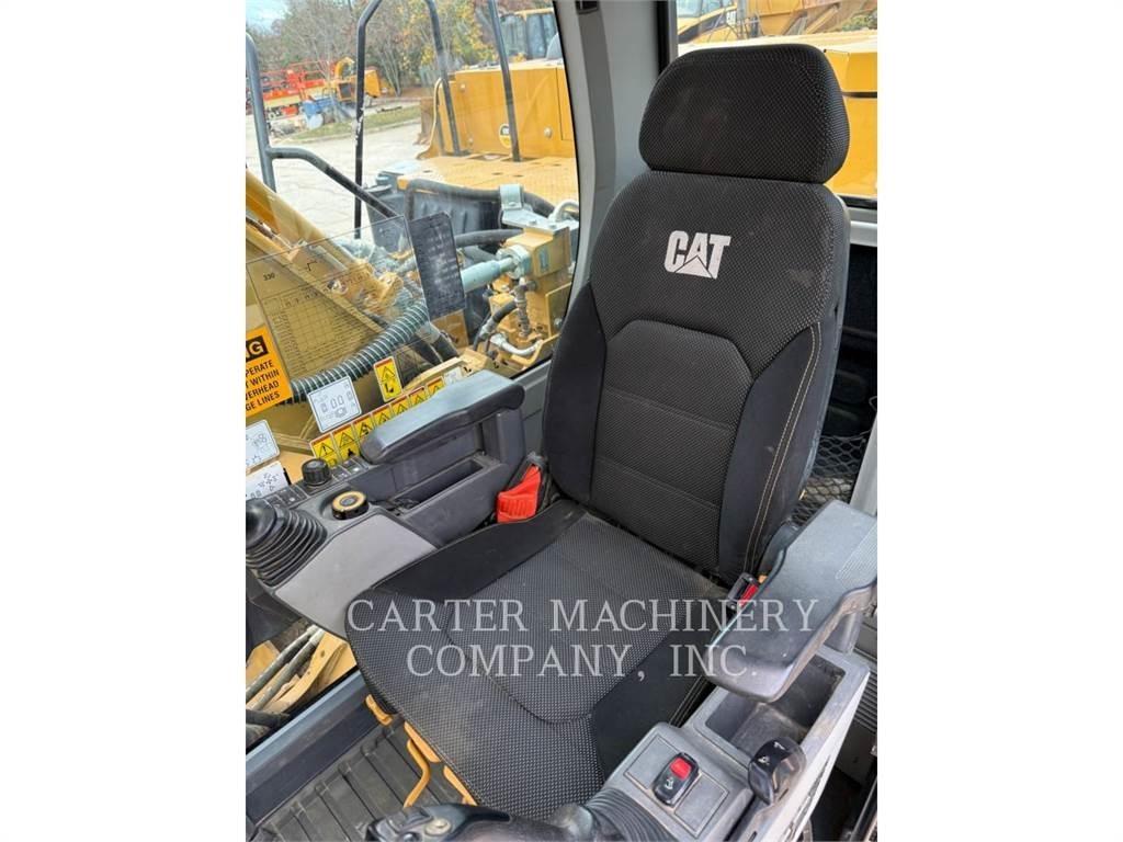 CAT 330 Telakaivukoneet