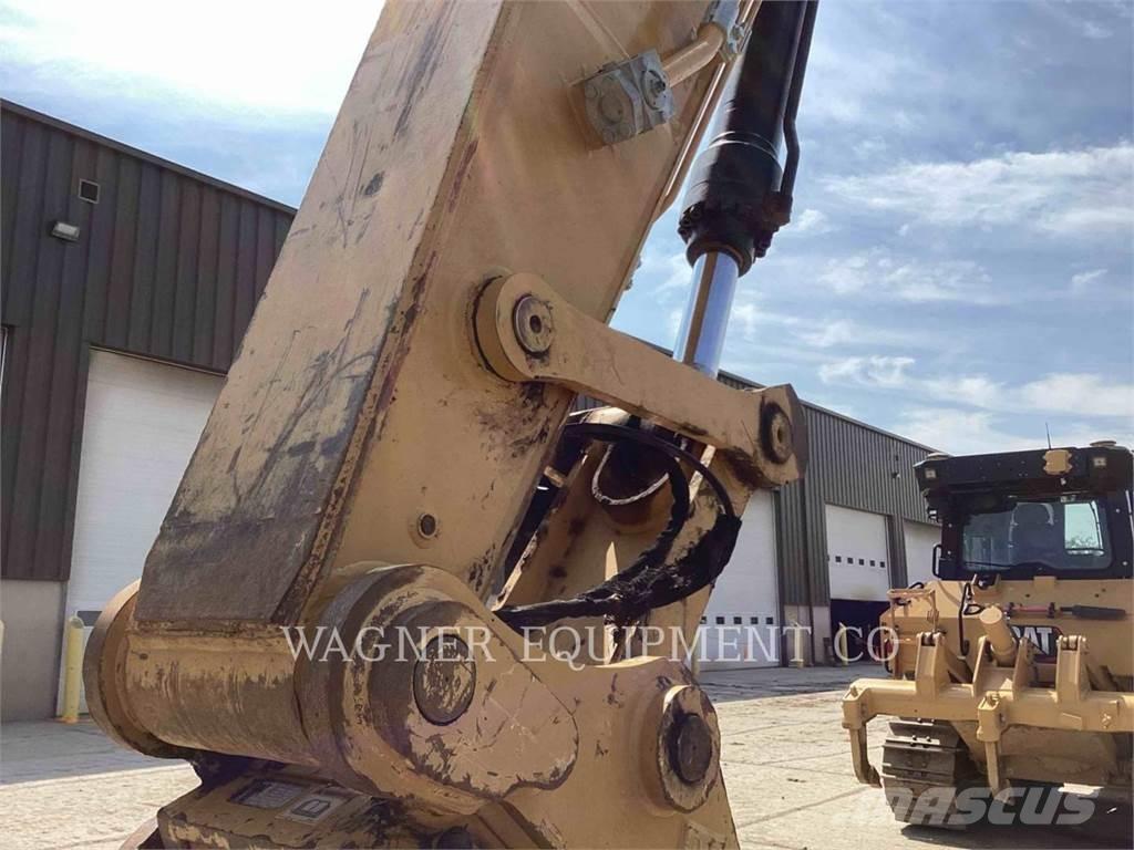 CAT 330 Telakaivukoneet