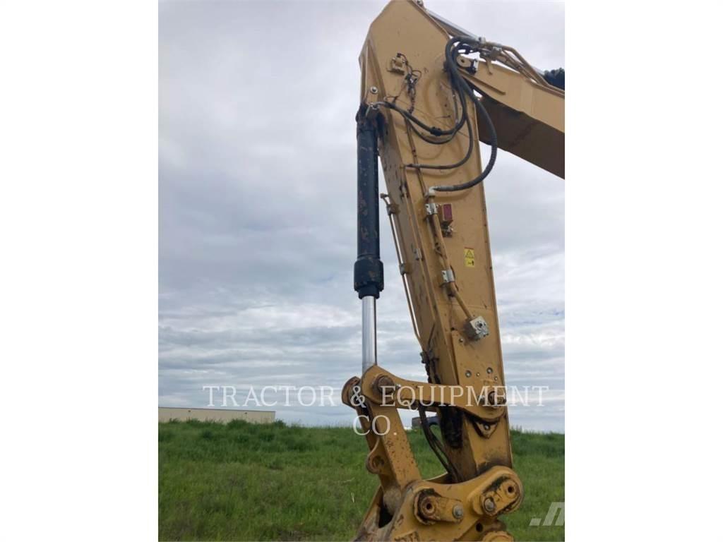 CAT 330 Telakaivukoneet