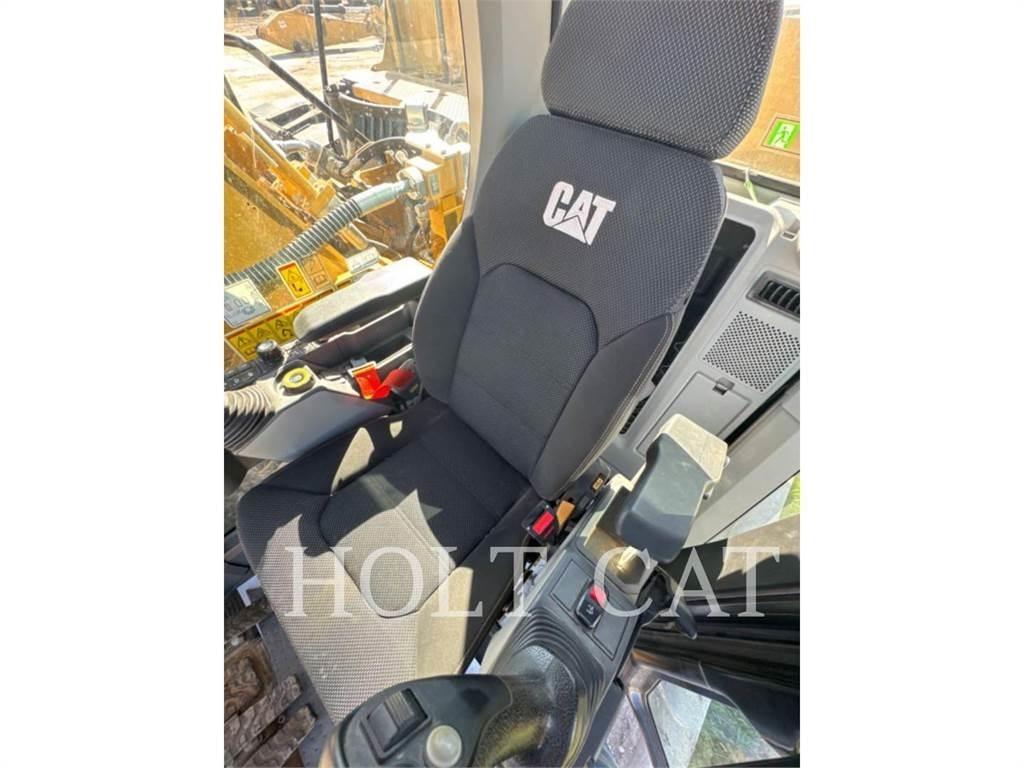 CAT 330 TC Telakaivukoneet