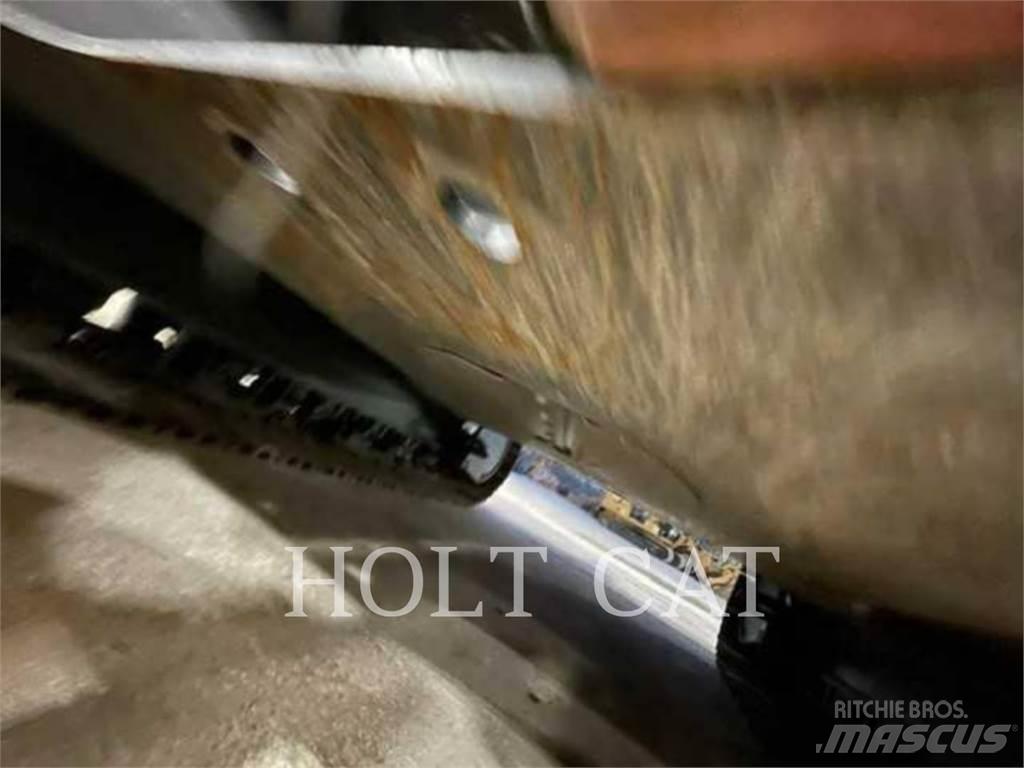 CAT 330 TC Telakaivukoneet