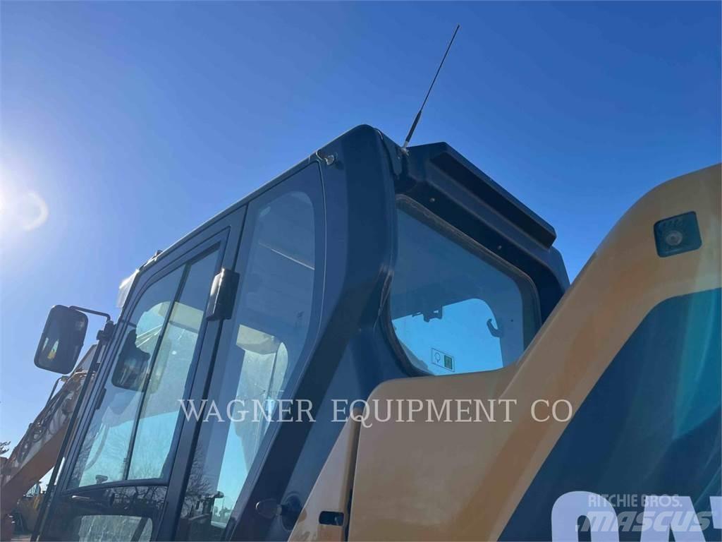 CAT 330 TC Telakaivukoneet