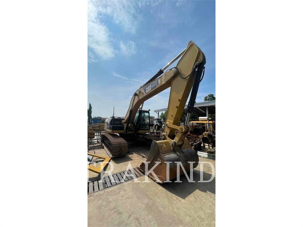 CAT 330D2L Telakaivukoneet