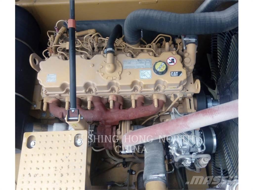 CAT 330D2L Telakaivukoneet