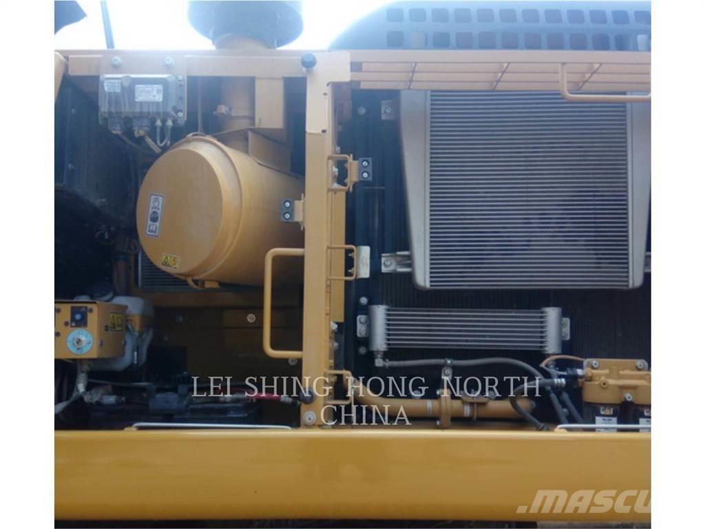 CAT 330D2L Telakaivukoneet