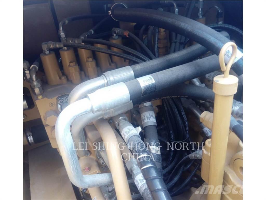 CAT 330D2L Telakaivukoneet