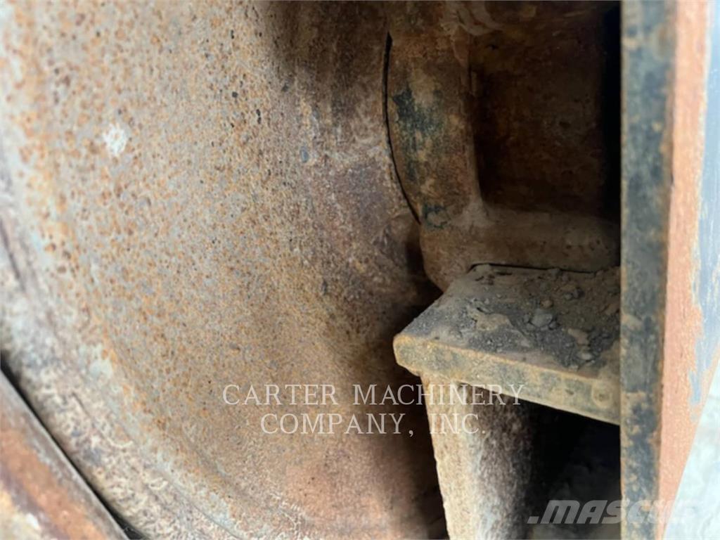 CAT 330FL Telakaivukoneet