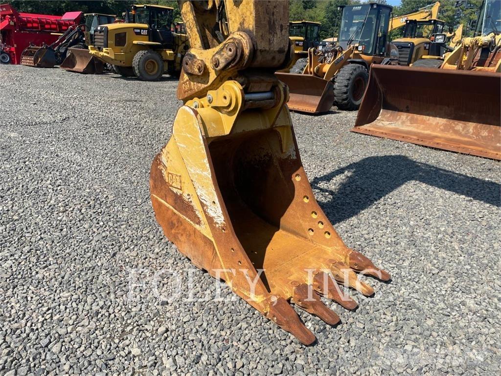 CAT 330FL Telakaivukoneet