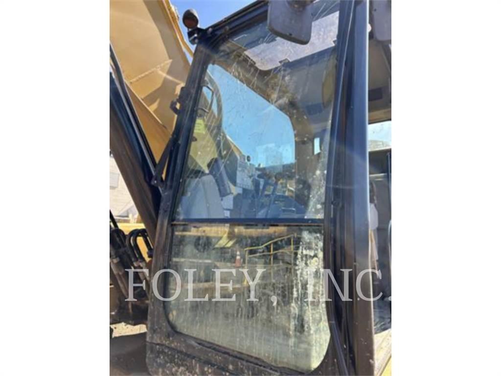 CAT 330FL Telakaivukoneet