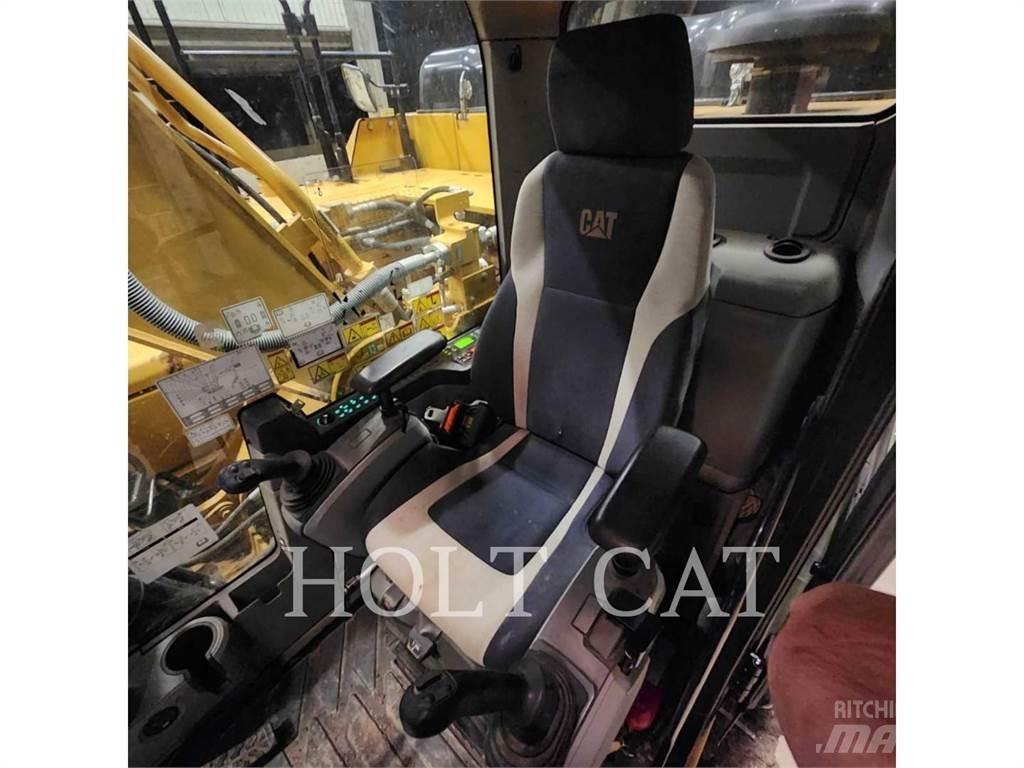 CAT 330FL TC Telakaivukoneet