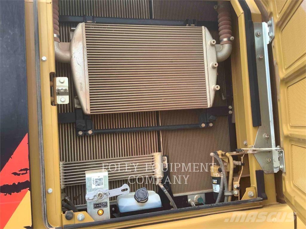 CAT 330FLLR Telakaivukoneet