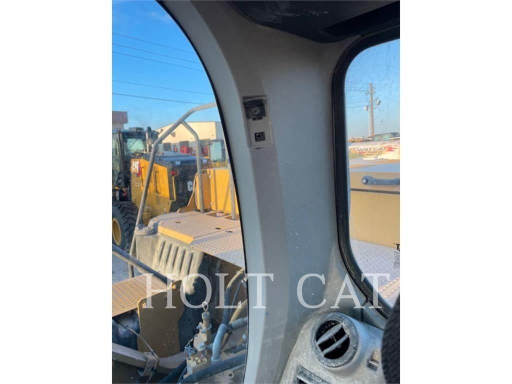 CAT 330GC Telakaivukoneet