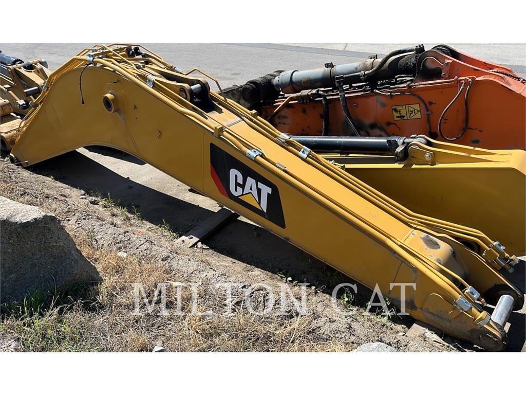 CAT 330GC REACH BOOM Kuukulkijat