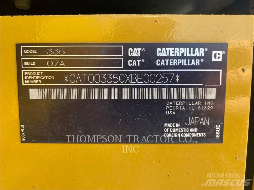 CAT 335 Telakaivukoneet