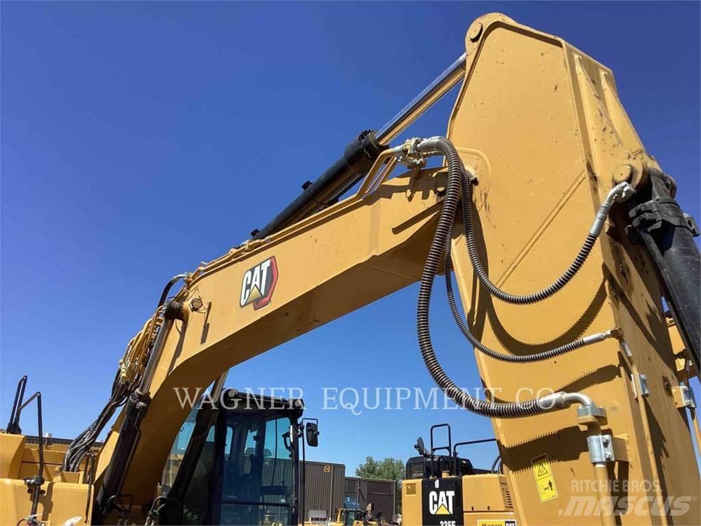 CAT 335 Telakaivukoneet
