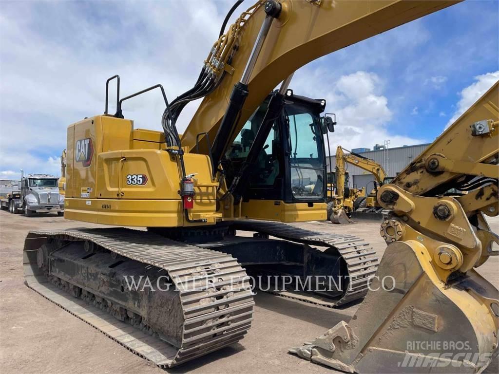 CAT 335 Telakaivukoneet