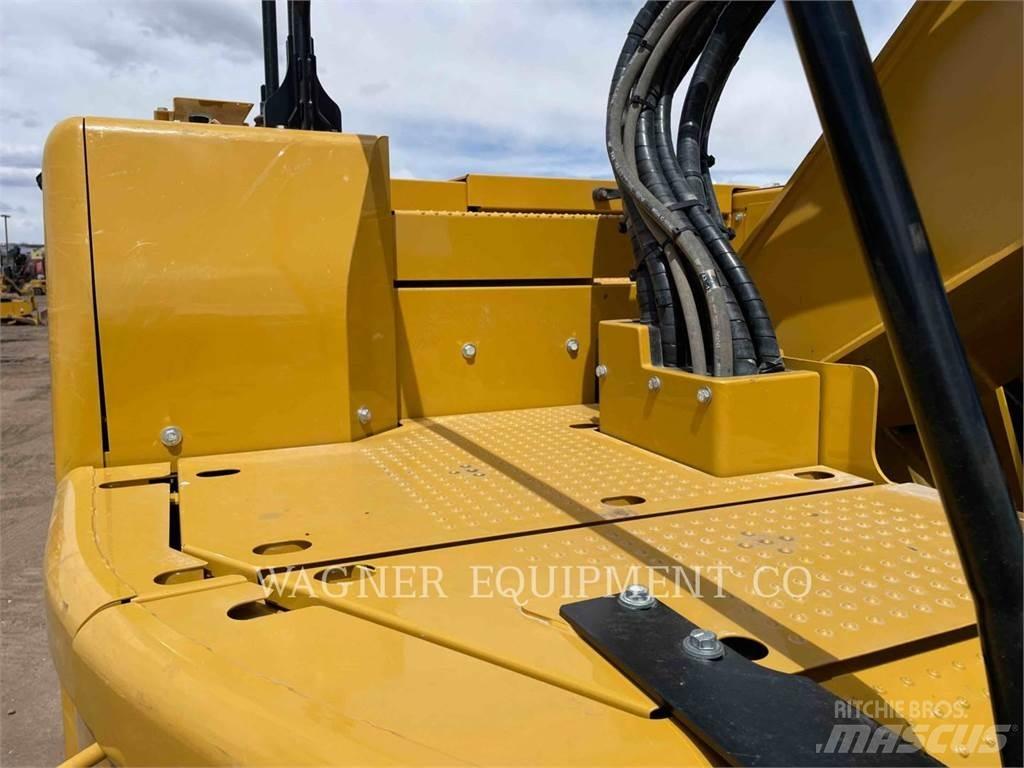 CAT 335 Telakaivukoneet