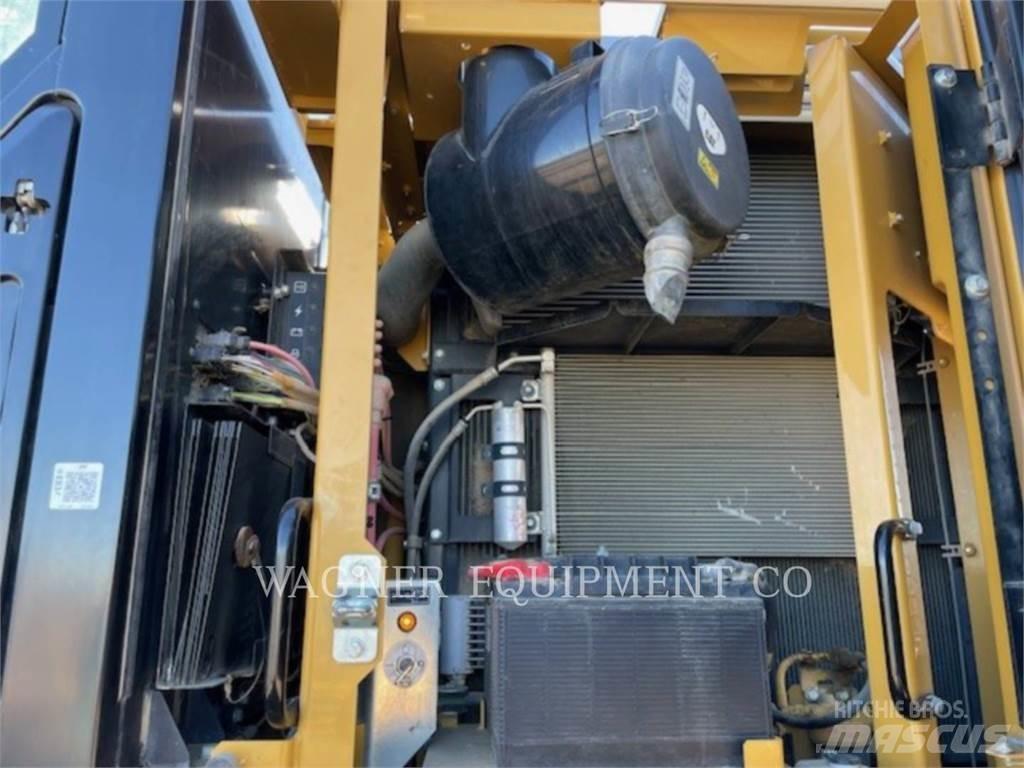 CAT 335FL Telakaivukoneet
