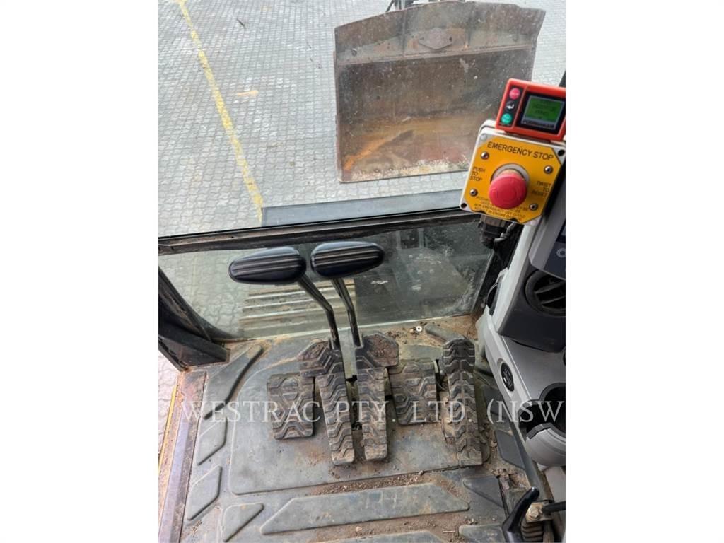 CAT 335FLCR Telakaivukoneet