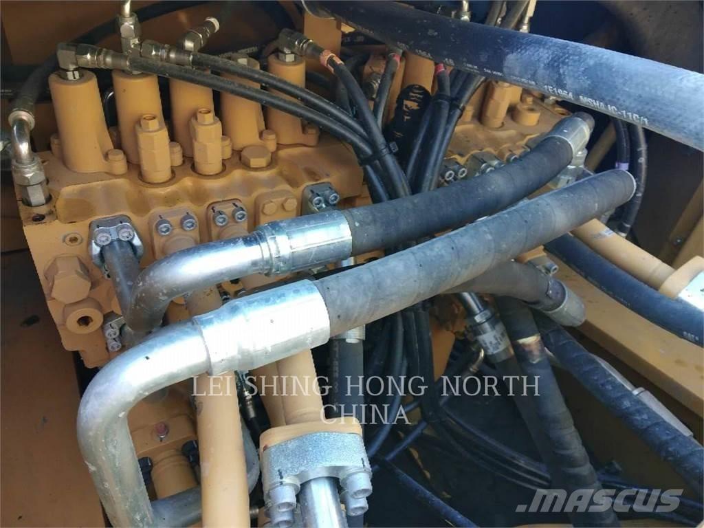 CAT 336D2 Telakaivukoneet