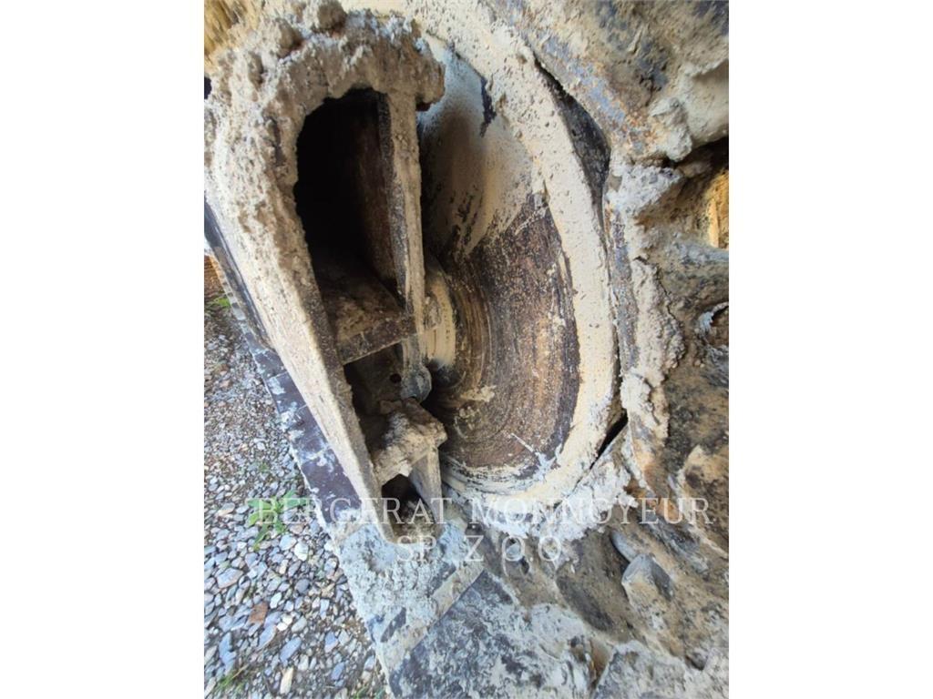 CAT 340 Telakaivukoneet