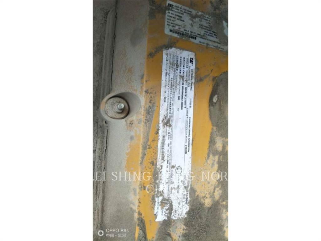 CAT 349D2 Telakaivukoneet