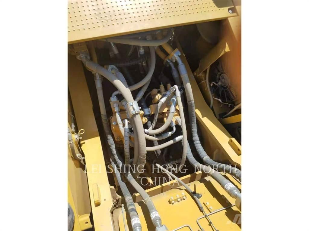 CAT 349D2L Telakaivukoneet