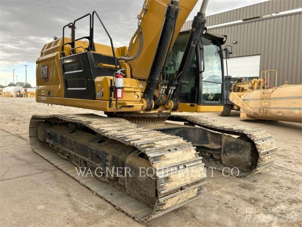 CAT 352 Telakaivukoneet