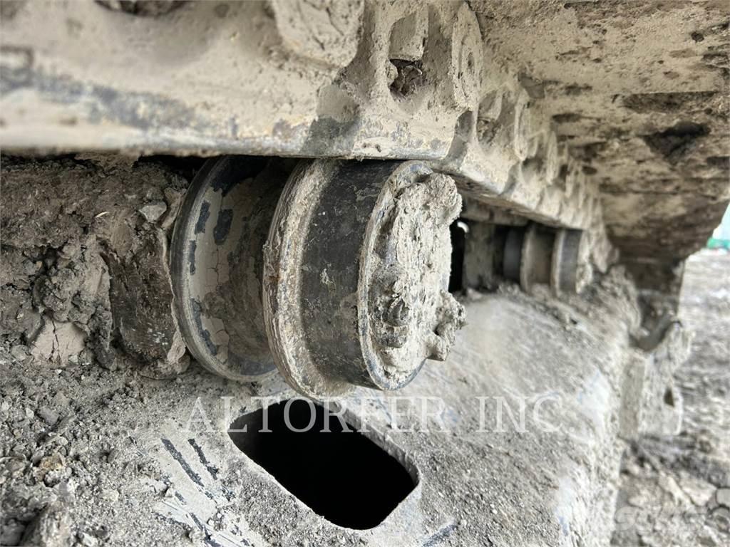 CAT 352-08 3D Telakaivukoneet