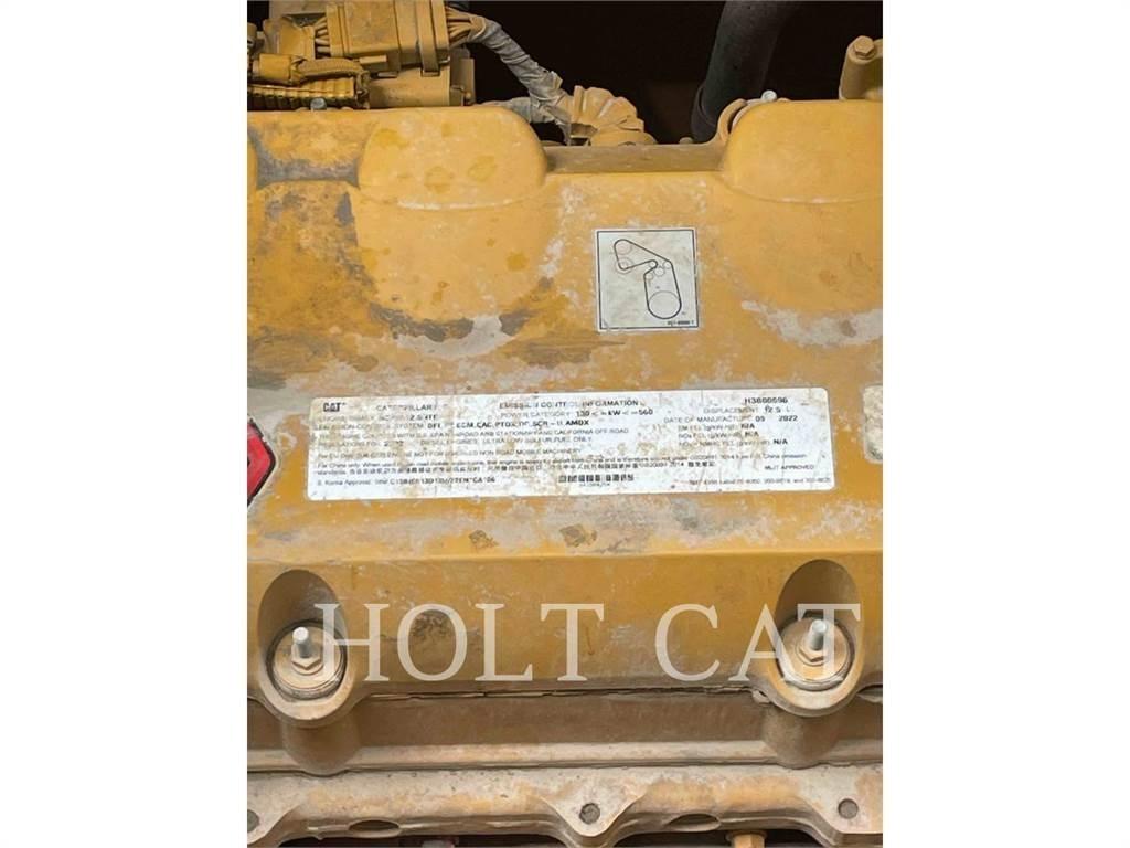 CAT 352 11 Telakaivukoneet