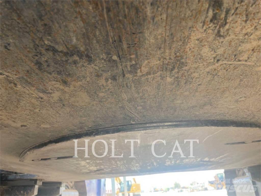 CAT 352 11 TC Telakaivukoneet