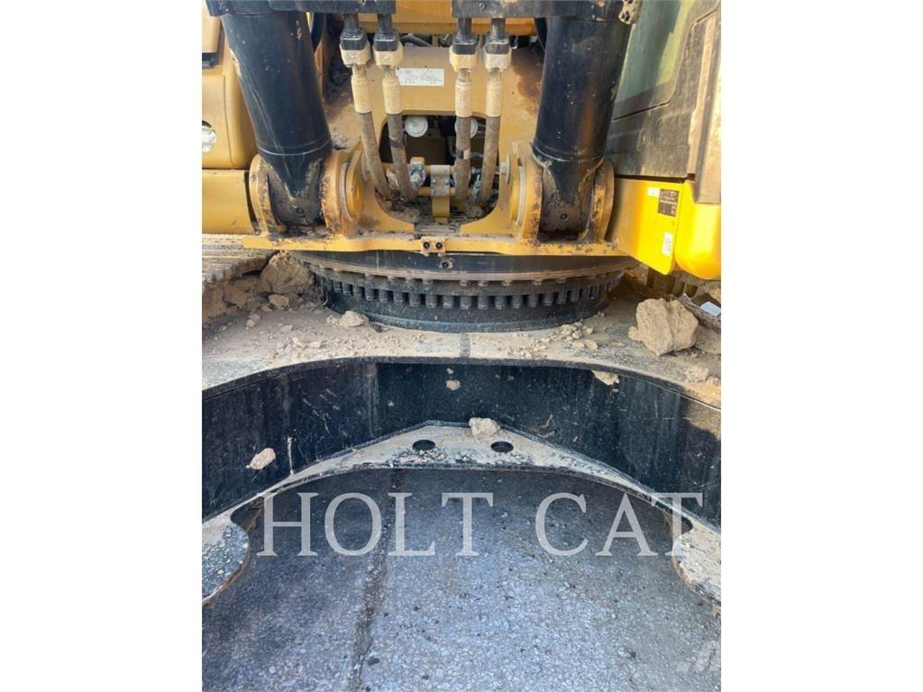 CAT 352 11 TC Telakaivukoneet