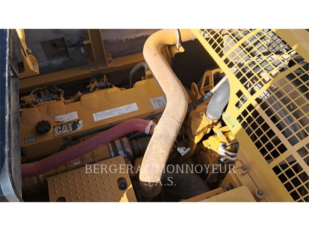 CAT 352F Telakaivukoneet