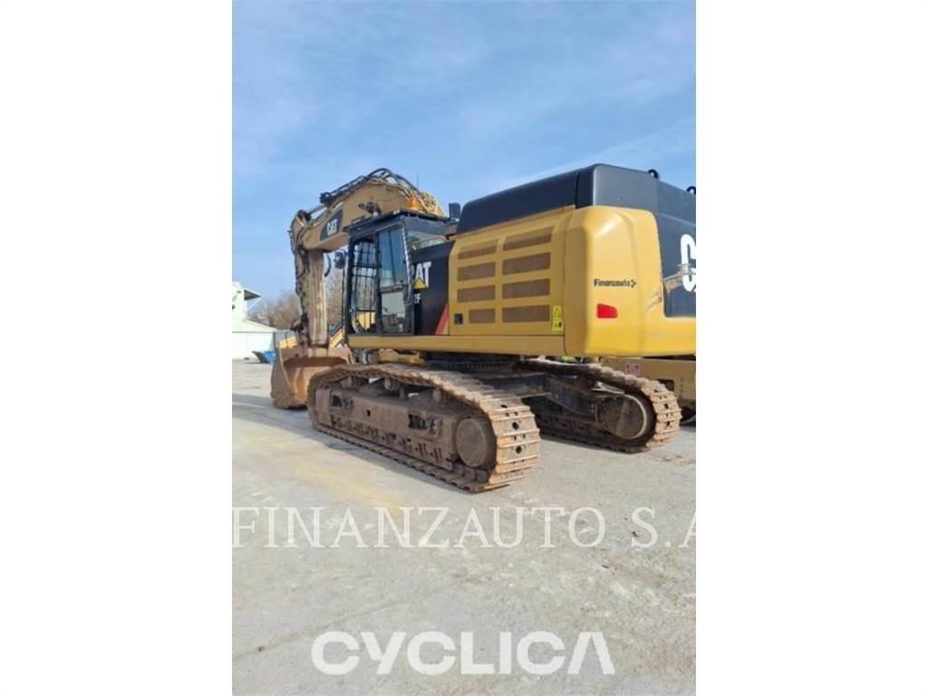 CAT 352FL Telakaivukoneet