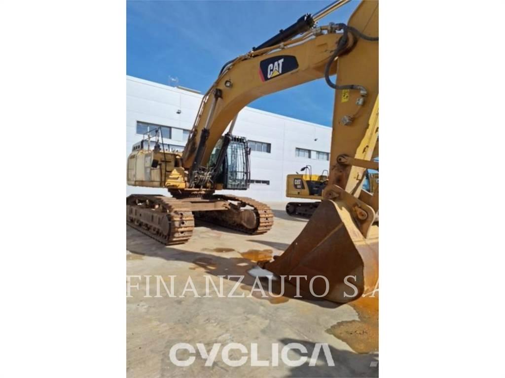 CAT 352FL Telakaivukoneet