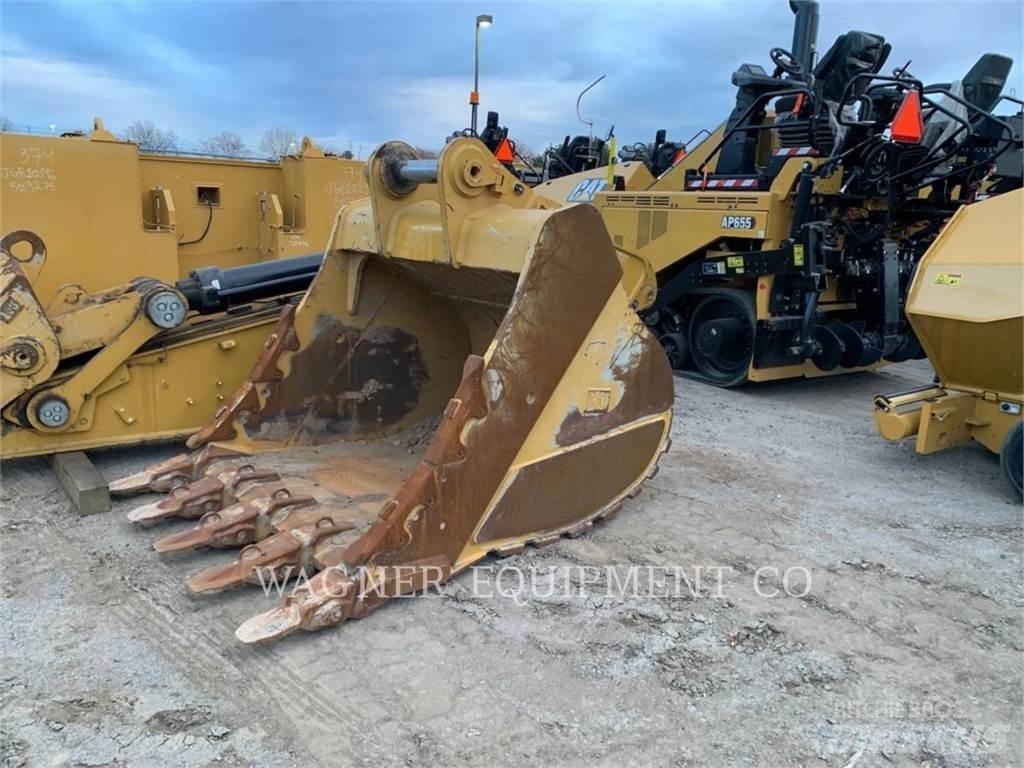 CAT 374 Telakaivukoneet