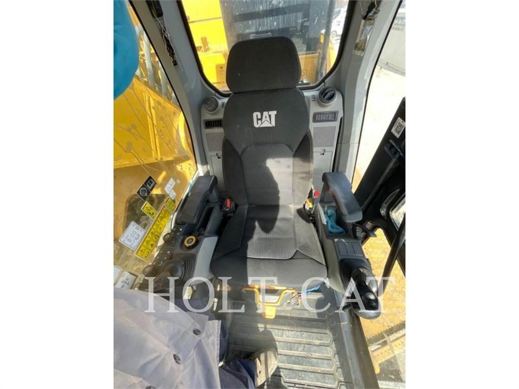CAT 374 Telakaivukoneet