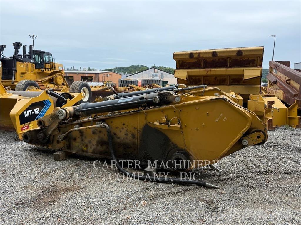 CAT 374-07 Telakaivukoneet